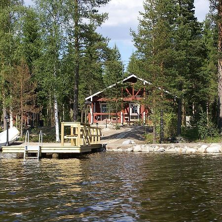 Kartanohotelli Satulinna Huvilat Hirvensalmi Exteriér fotografie