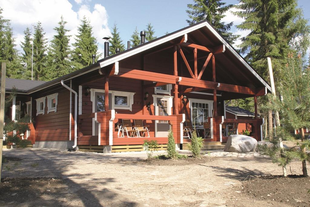 Kartanohotelli Satulinna Huvilat Hirvensalmi Exteriér fotografie
